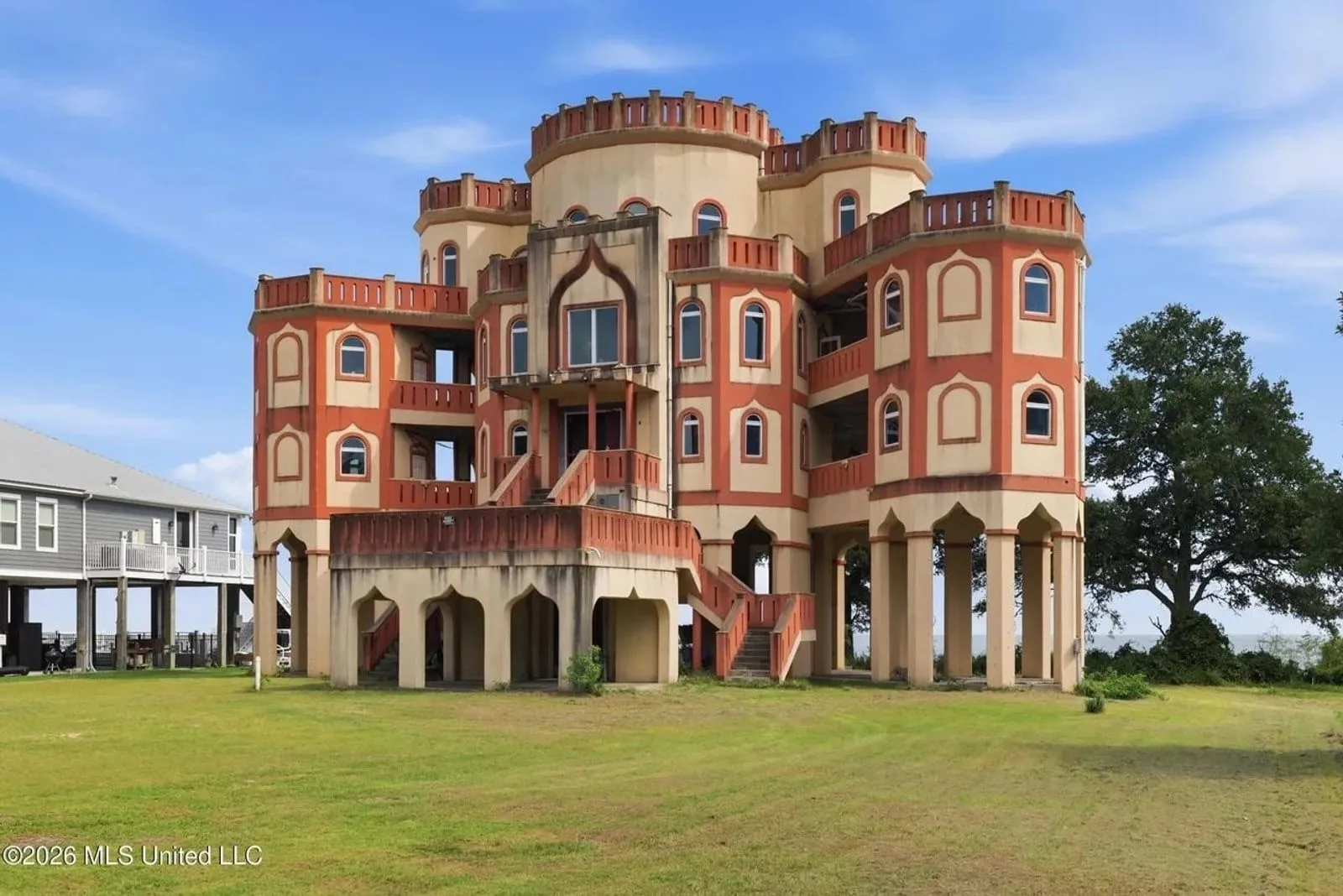 Casa inspirada no Taj Mahal é anunciada por R$ 12,8 milhões no Mississippi