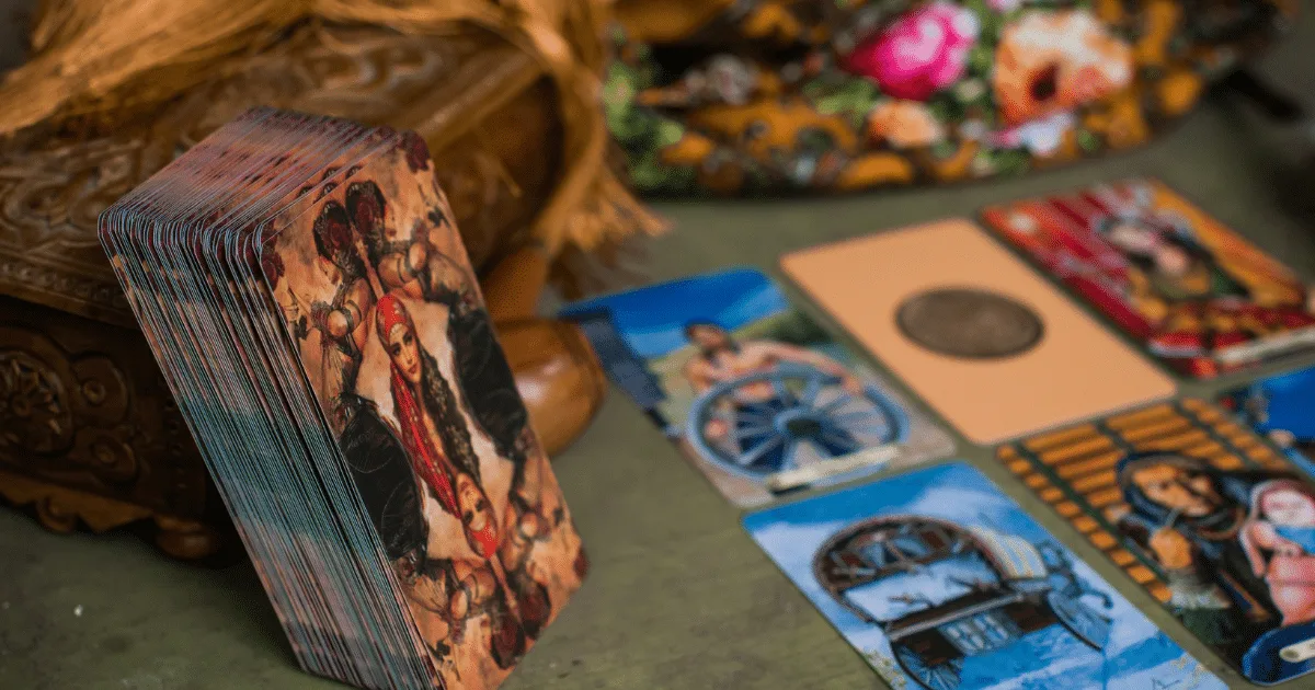 Tarot de domingo indica transformação e novos ciclos para os signos