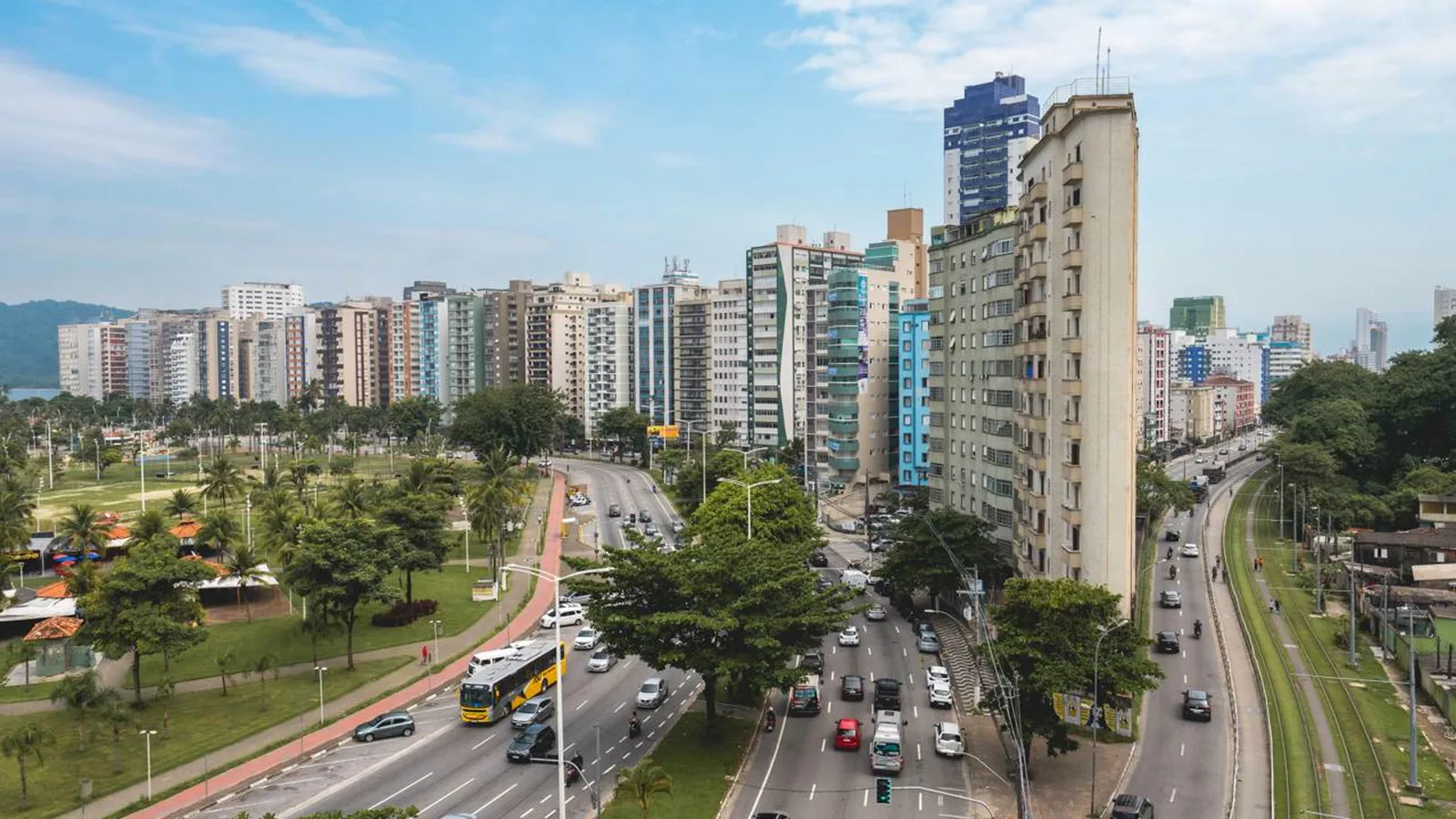 São Vicente reúne patrimônio histórico, praias e trilhas no litoral paulista