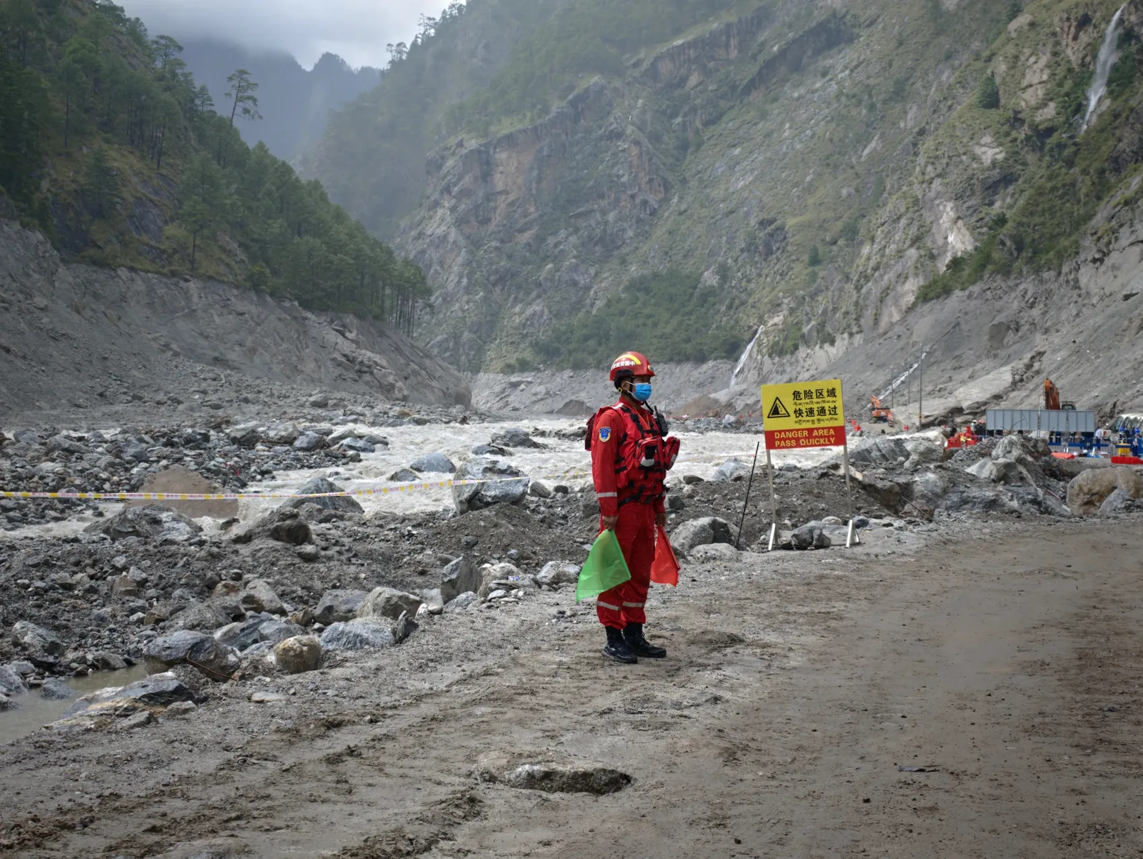 Mudanças climáticas impulsionam desastres nos Himalaias, afirma pesquisador chinês