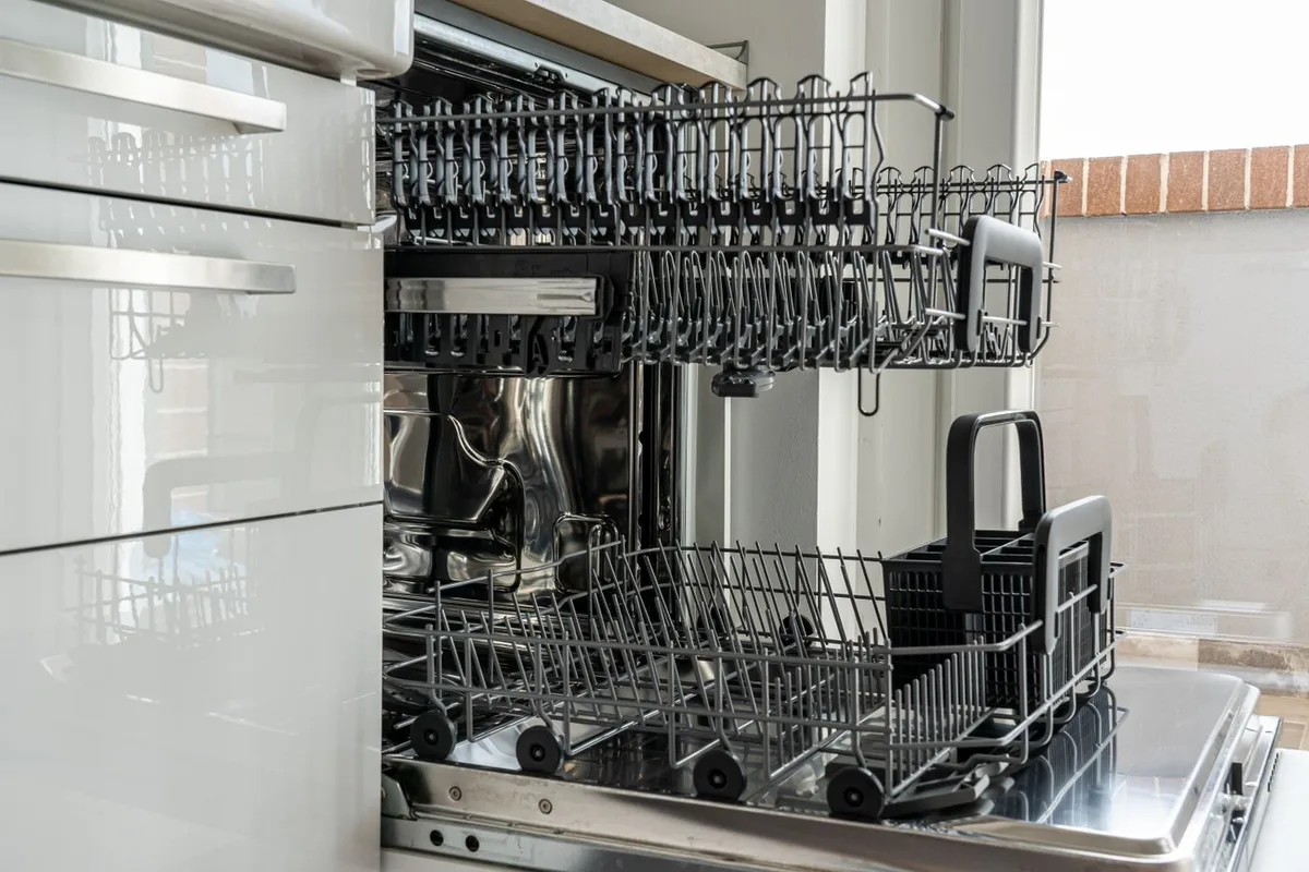 Lava-louças: funções que ajudam a economizar água e organizar a cozinha