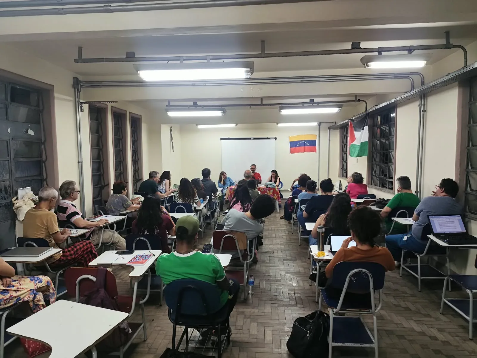 Martinez vê avanço de um mundo multipolar e destaca papel da China