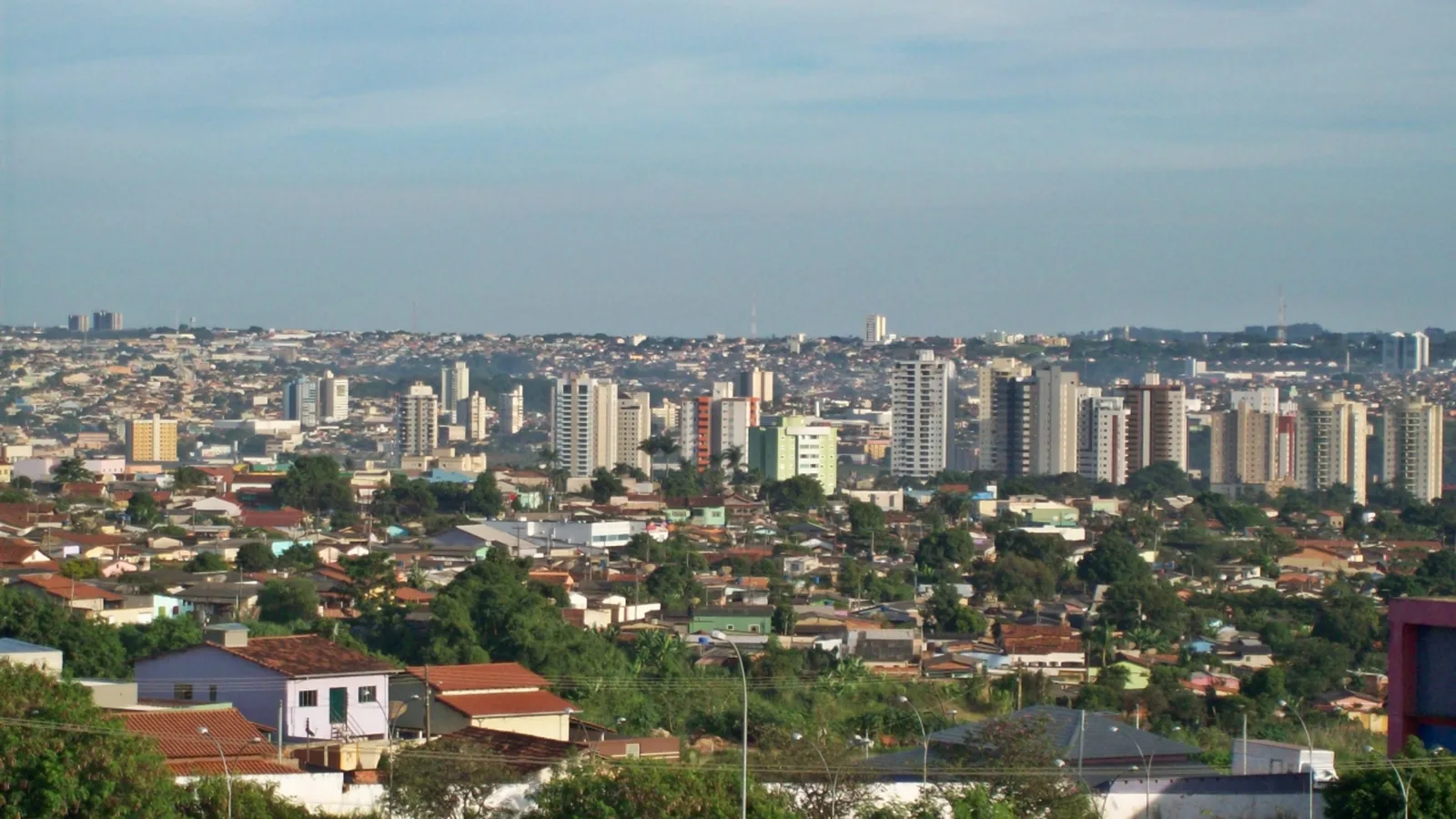 Anápolis reúne polo farmacêutico, base aérea e parques no Planalto Central
