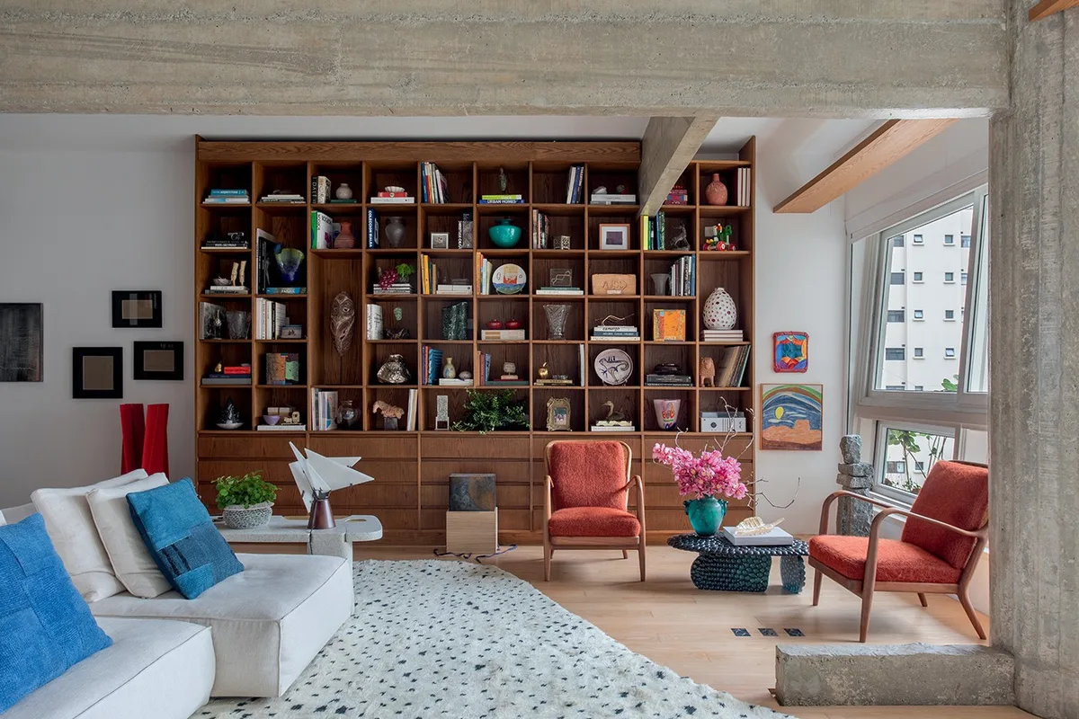 Apartamento no Edifício Bretagne reúne arte, design e memória em São Paulo