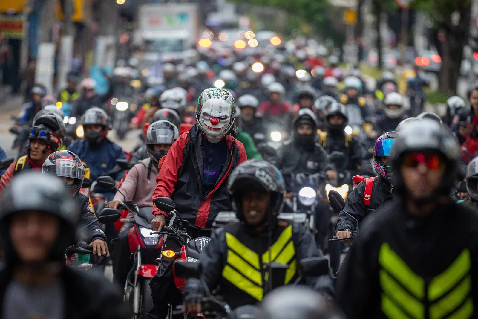 Sonhos de autonomia ajudam a explicar a disputa entre Estado e extrema direita
