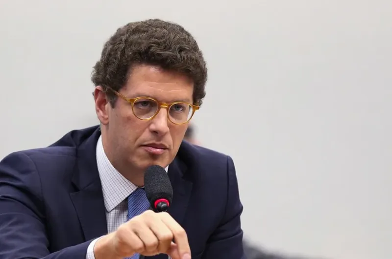 Ricardo Salles abandona disputa ao Senado e apoia Derrite e André do Prado