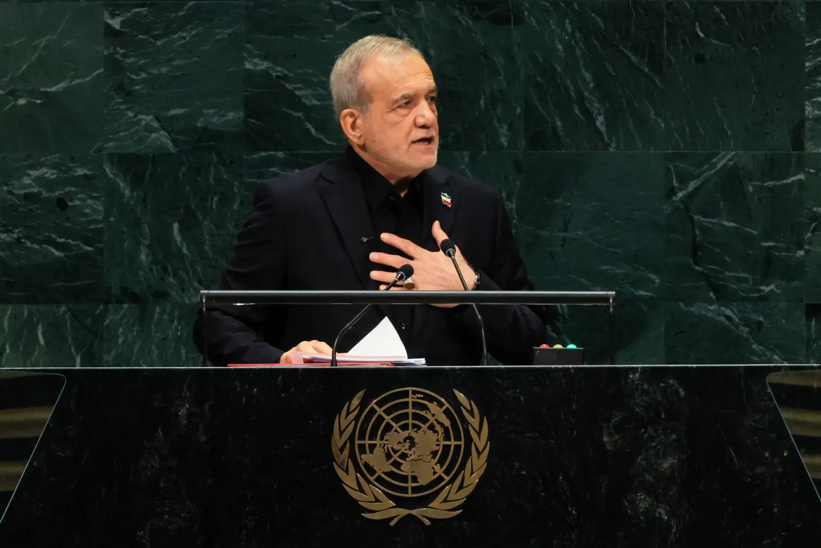 Irã exige respeito a acordos para voltar a negociar com os EUA