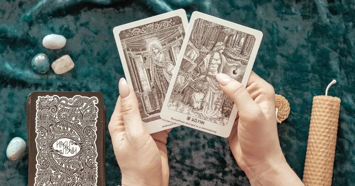 Tarot do dia: cartas orientam escolhas e mudanças para cada signo
