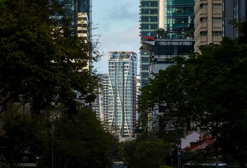 Torre residencial em Brisbane transforma inspiração em uma árvore em experiência coletiva
