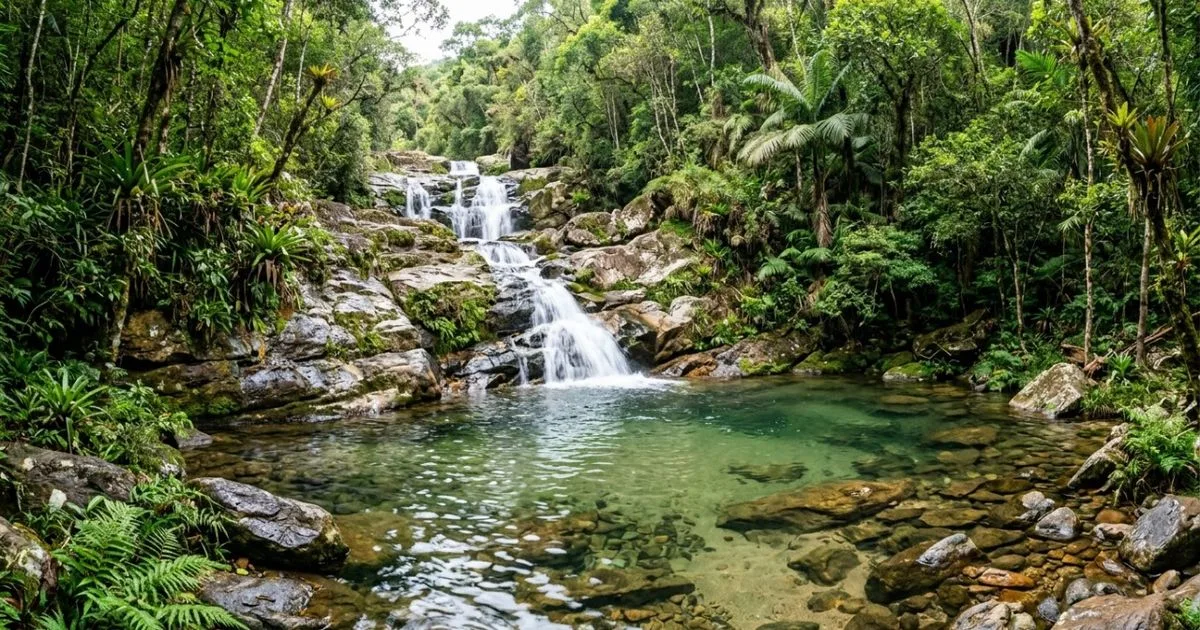Lavras Novas combina cachoeiras, trilhas e memória colonial em Ouro Preto