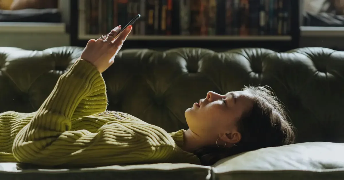 Livros e audiolivros gratuitos: opções para ler no celular