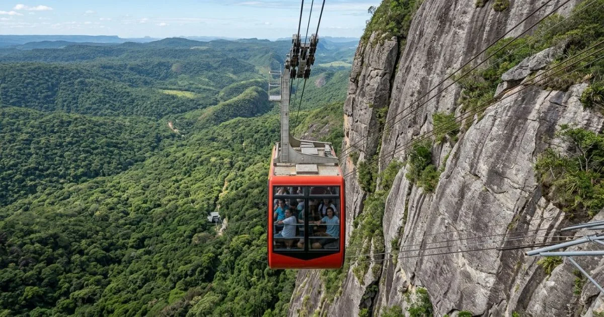 Ubajara reúne gruta, cachoeiras e trilhas entre a Caatinga e a Mata Atlântica