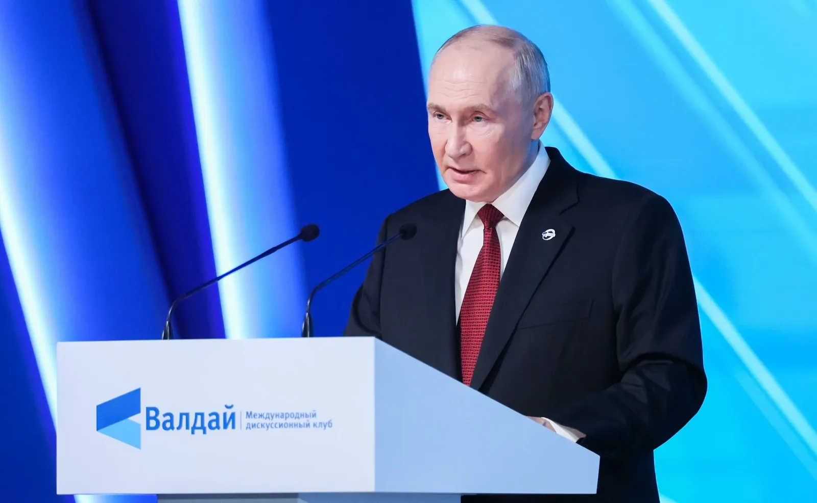 Putin condiciona encontro com Trump e Xi à definição de agenda